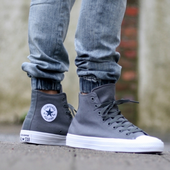 Converse Mens Chuck Taylor gray shoes size 4.5